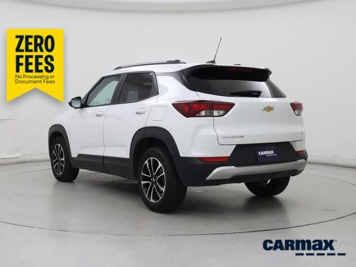 White 2025 Chevrolet Trailblazer LT
