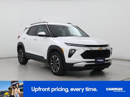 White 2025 Chevrolet Trailblazer LT