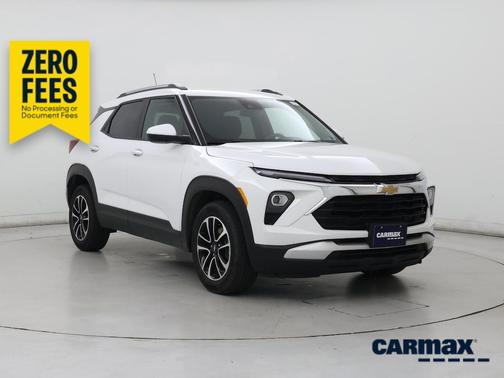 White 2025 Chevrolet Trailblazer LT