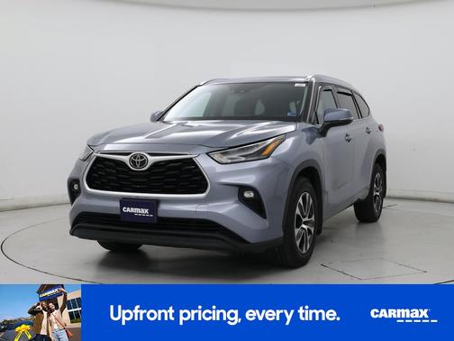 Blue 2021 Toyota Highlander XLE