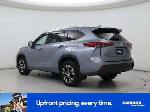 Blue 2021 Toyota Highlander XLE