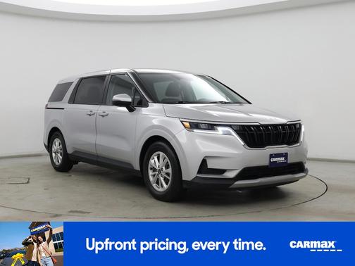 2023 Kia Carnival LX Seat Package