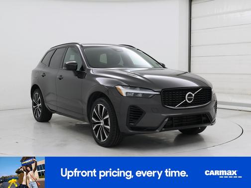 2023 Volvo XC60 Recharge Plug-In Hybrid T8 Plus Dark Theme