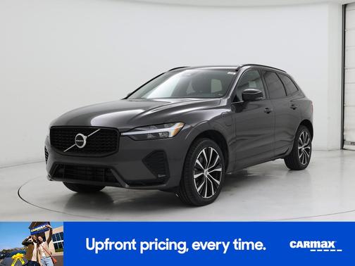 2023 Volvo XC60 Recharge Plug-In Hybrid T8 Plus Dark Theme