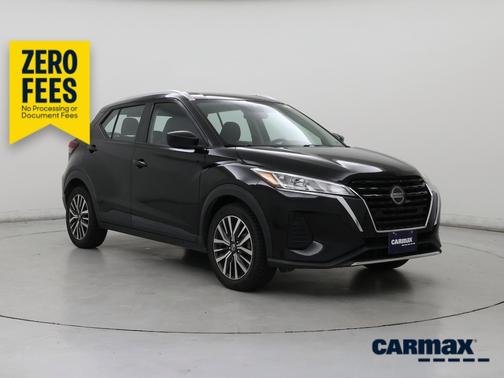 Black 2021 Nissan Kicks SV