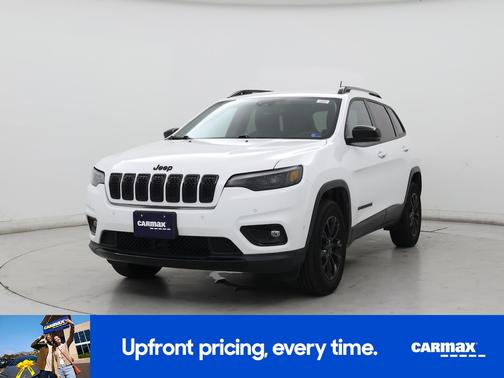 White 2023 Jeep Cherokee Altitude Lux
