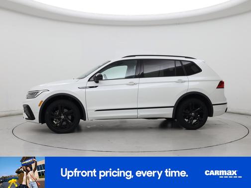 White 2023 Volkswagen Tiguan SE R-Line Black