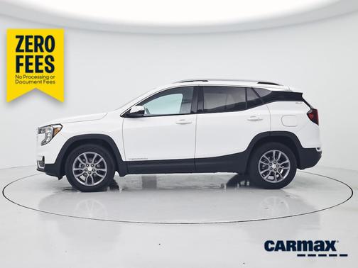White 2023 GMC Terrain SLT