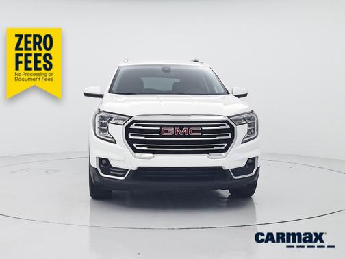 White 2023 GMC Terrain SLT