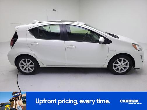 White 2015 Toyota Prius c Four