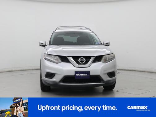Silver 2016 Nissan Rogue SV