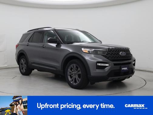 Gray 2022 Ford Explorer XLT