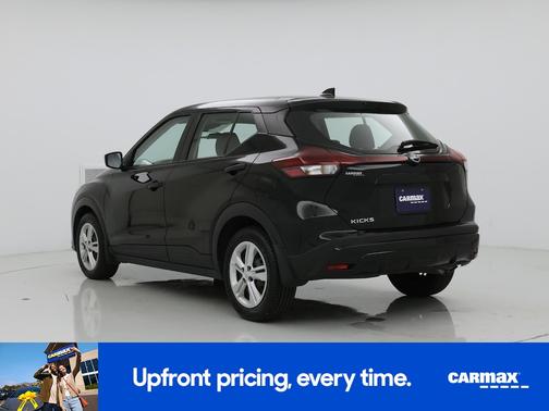 Black 2022 Nissan Kicks S