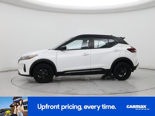 White 2023 Nissan Kicks SR