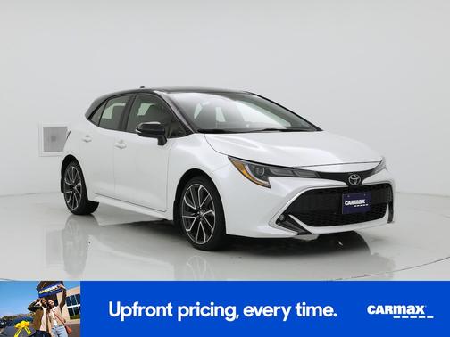 White 2022 Toyota Corolla Hatchback XSE