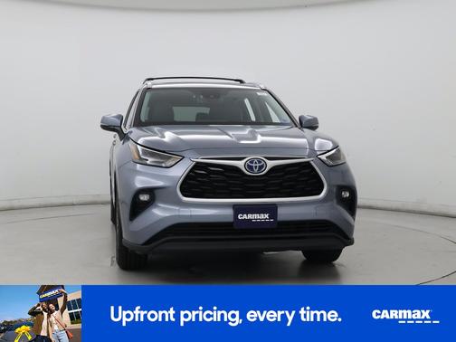 Blue 2023 Toyota Highlander Hybrid XLE