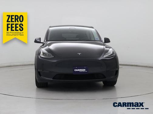 Gray 2025 Tesla Model Y Long Range