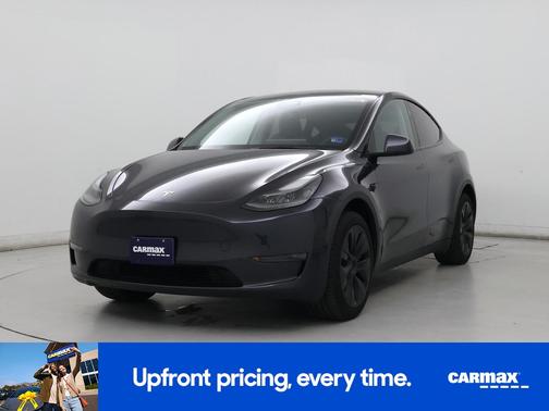 Gray 2025 Tesla Model Y Long Range