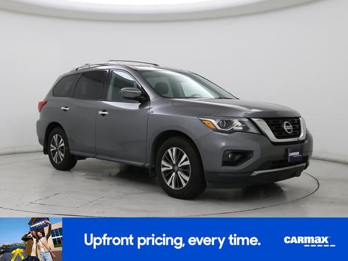 2017 Nissan Pathfinder SV