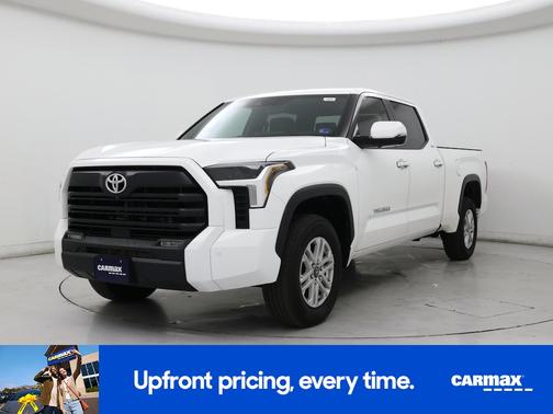White 2025 Toyota Tundra SR5