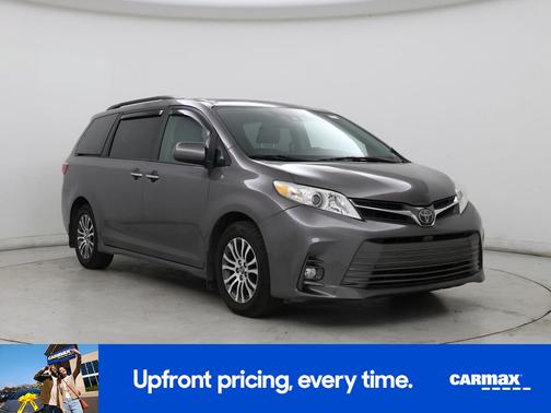 2018 Toyota Sienna XLE