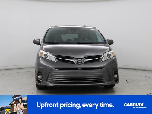 2018 Toyota Sienna XLE