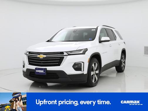 White 2023 Chevrolet Traverse LT Leather
