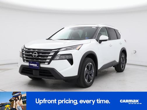 White 2025 Nissan Rogue SV