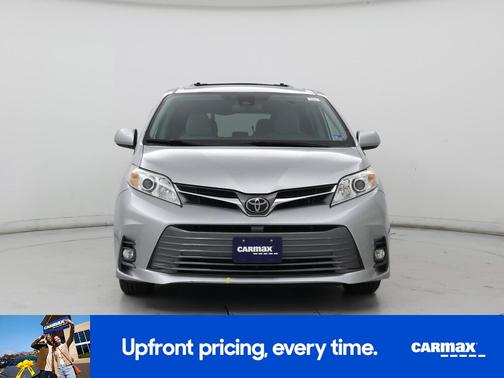 2020 Toyota Sienna XLE