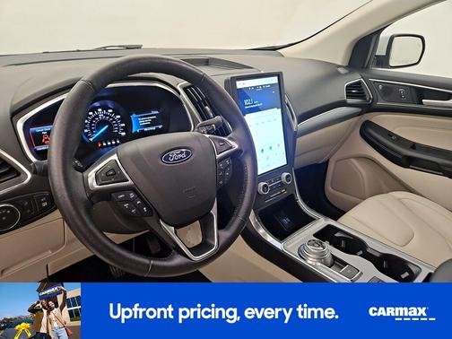 White 2021 Ford Edge Titanium