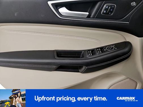 White 2021 Ford Edge Titanium