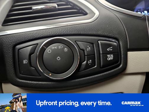 White 2021 Ford Edge Titanium