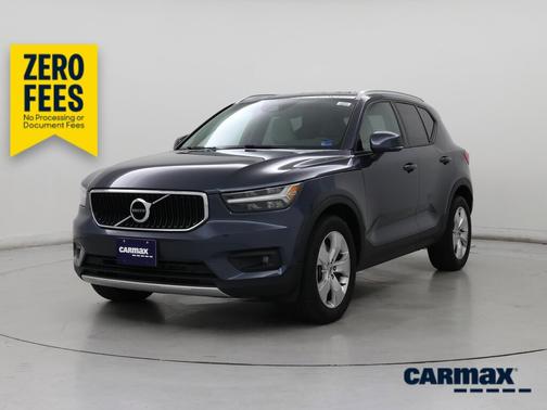 Blue 2021 Volvo XC40 T4 Momentum