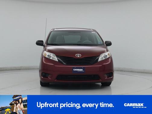 Red 2014 Toyota Sienna L