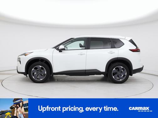 White 2025 Nissan Rogue SV