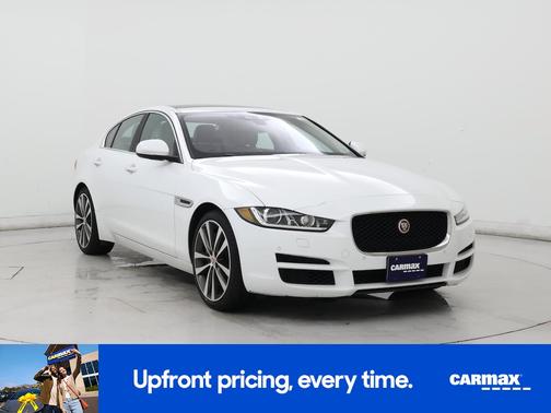 2017 Jaguar XE Prestige