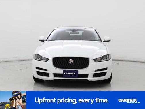 2017 Jaguar XE Prestige