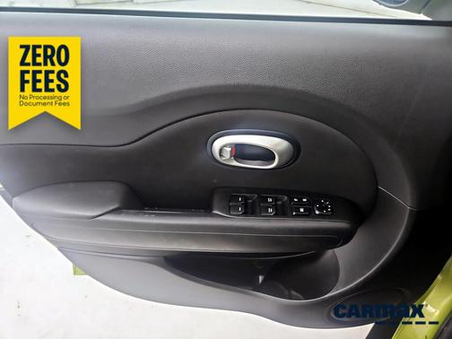 Green 2015 Kia Soul +