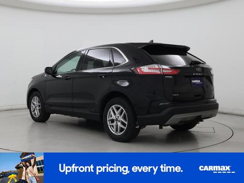 Black 2023 Ford Edge SEL