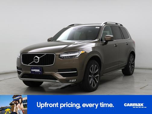 2017 Volvo XC90 T6 Momentum