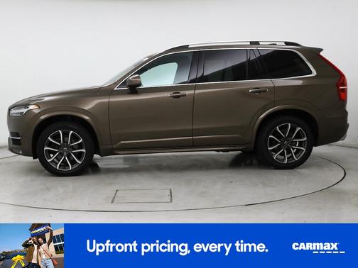 2017 Volvo XC90 T6 Momentum