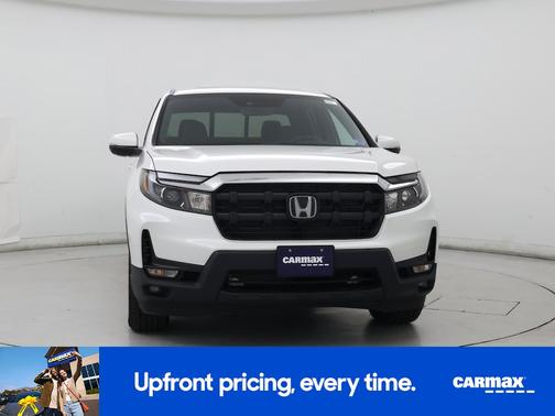 White 2025 Honda Ridgeline RTL
