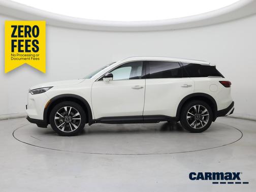 White 2023 INFINITI QX60 Luxe