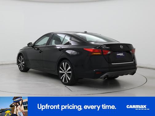 2022 Nissan Altima SR