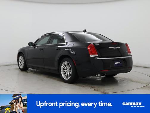 2019 Chrysler 300 Touring L