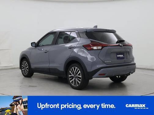 Gray 2021 Nissan Kicks SV