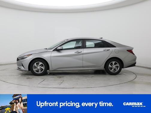 2022 Hyundai ELANTRA SE