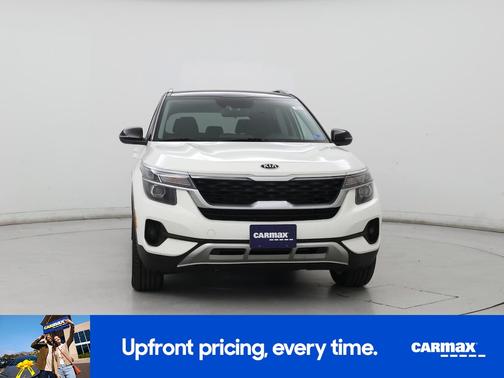 White 2021 Kia Seltos S