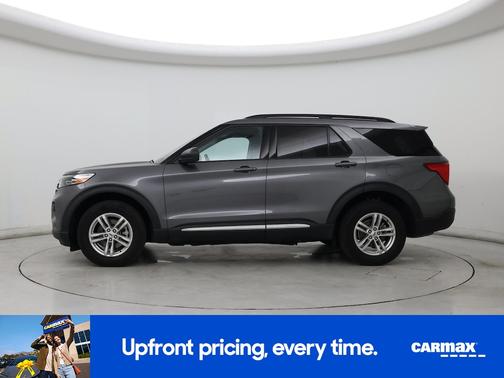 Gray 2022 Ford Explorer XLT