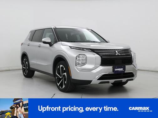 2022 Mitsubishi Outlander ES